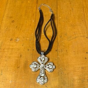 Large Elegant Bling Silver Cross Pendant w/Necklace 16+4